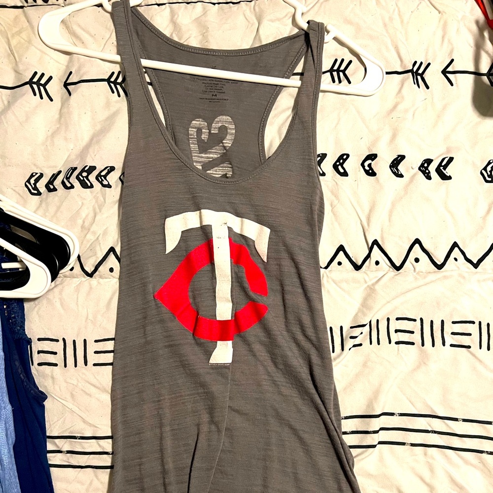 Twins tank